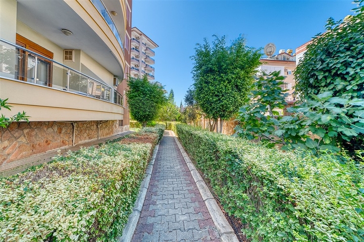 Просторная квартира в центре Алании