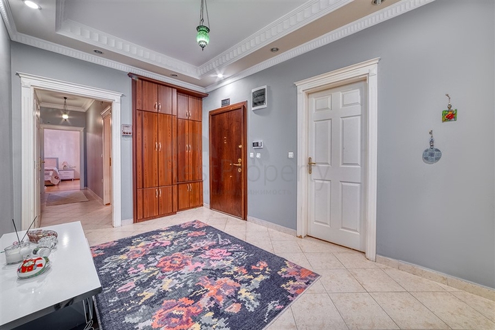 Просторная квартира в центре Алании