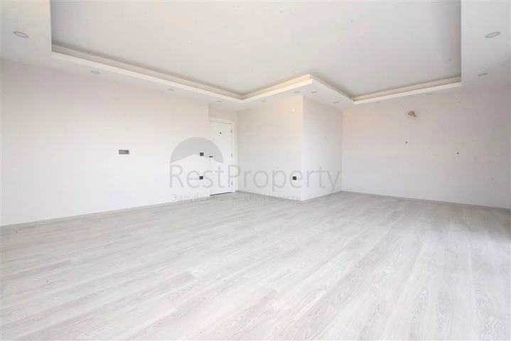 Пентхаус 3+1 в Газипаше с видом на море