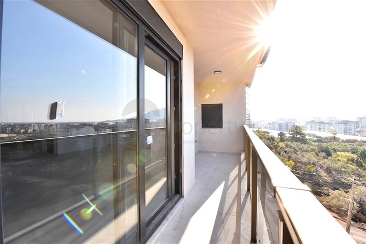 Пентхаус 2+1 с видом на горы в Газипаше