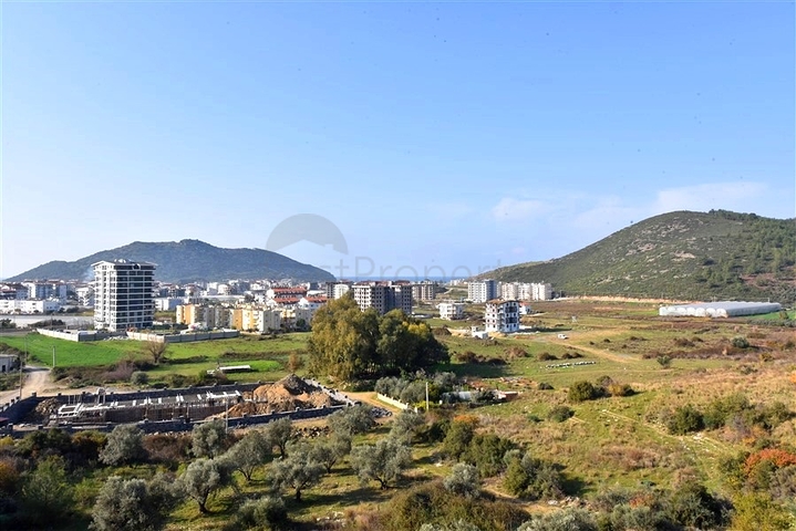 Пентхаус 2+1 с видом на горы в Газипаше