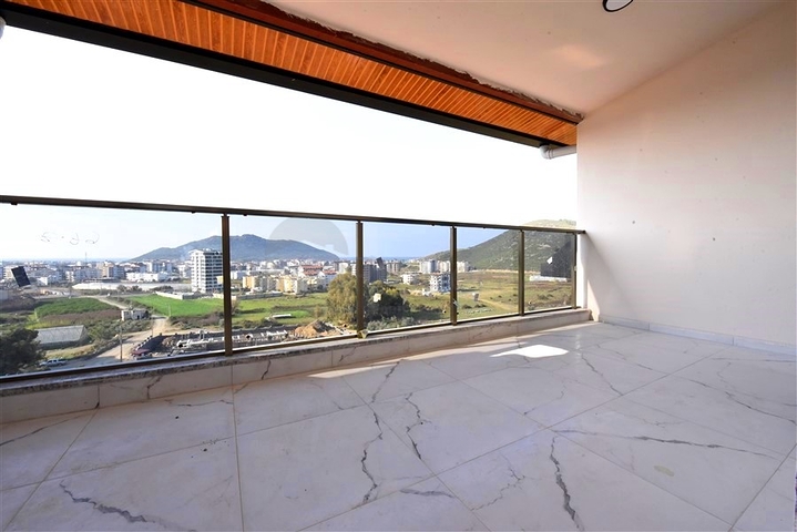 Пентхаус 2+1 с видом на горы в Газипаше