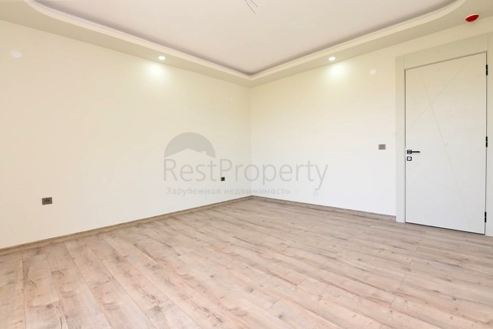 Просторный пентхаус 4+2 в районе Газипаша