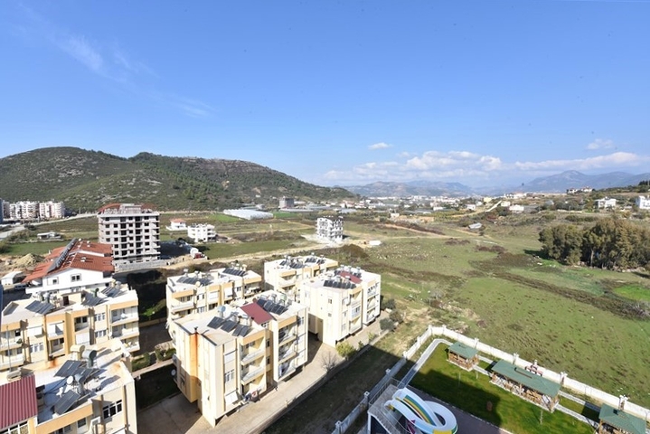 Просторный пентхаус 4+2 в районе Газипаша