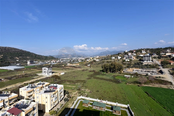 Просторный пентхаус 4+2 в районе Газипаша