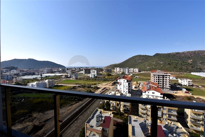 Просторный пентхаус 4+2 в районе Газипаша