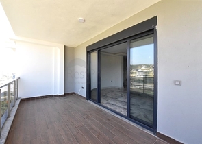 Просторный пентхаус 4+2 в районе Газипаша