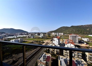 Просторный пентхаус 4+2 в районе Газипаша