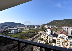 Просторный пентхаус 4+2 в районе Газипаша