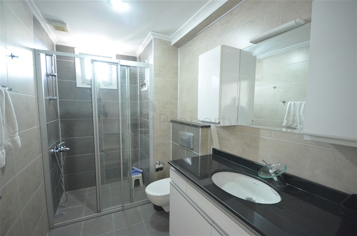 Просторный пентхаус в районе Оба