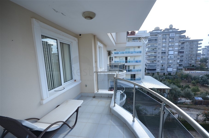 Просторный пентхаус в районе Оба