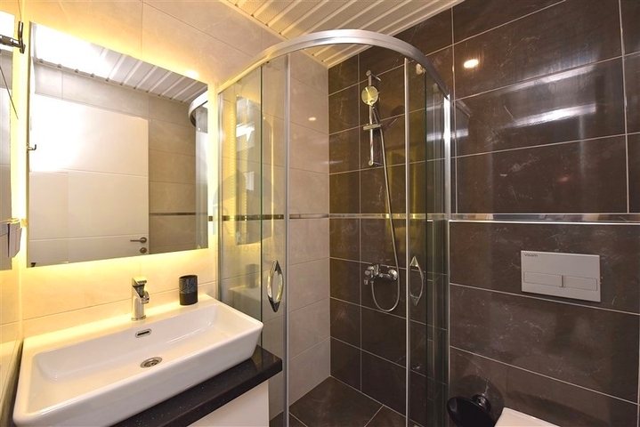 Шикарная меблированная вилла планировкой 5+1 в центре Алании