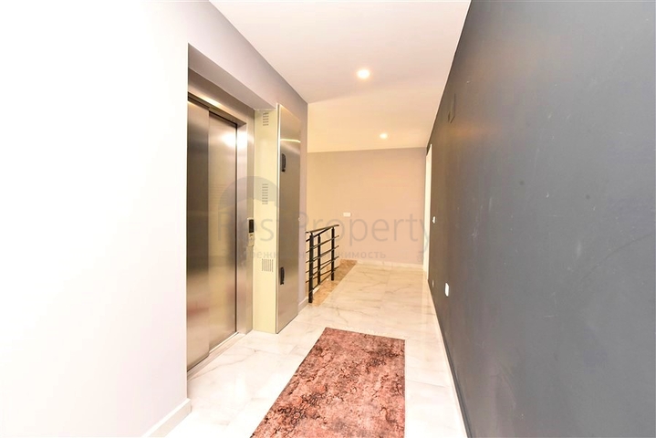 Шикарная меблированная вилла планировкой 5+1 в центре Алании