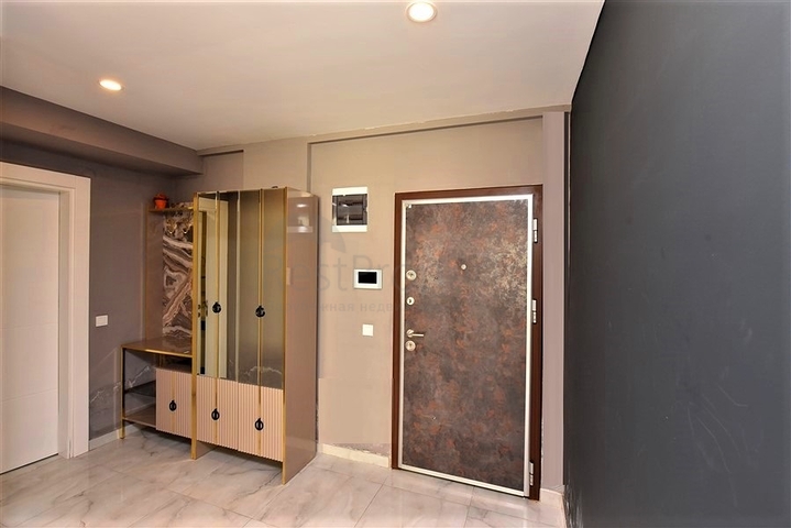 Шикарная меблированная вилла планировкой 5+1 в центре Алании