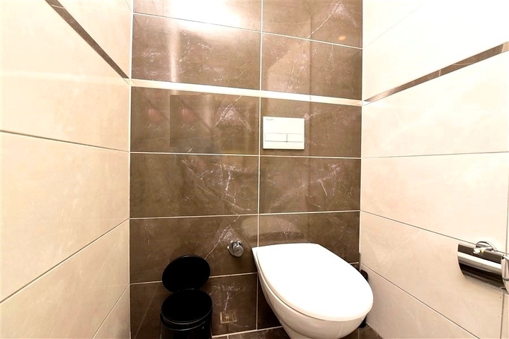 Шикарная меблированная вилла планировкой 5+1 в центре Алании