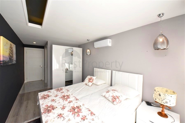 Шикарная меблированная вилла планировкой 5+1 в центре Алании