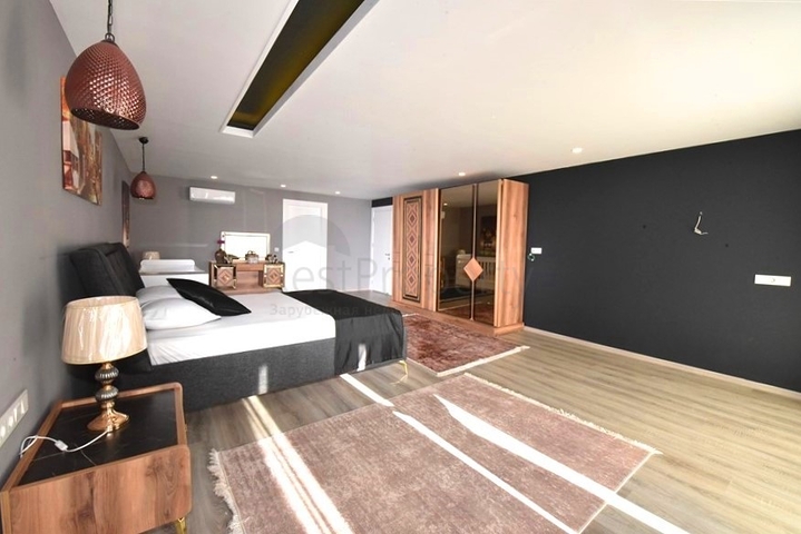 Шикарная меблированная вилла планировкой 5+1 в центре Алании