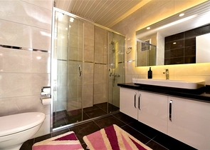 Шикарная меблированная вилла планировкой 5+1 в центре Алании