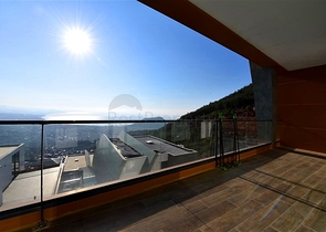 Шикарная меблированная вилла планировкой 5+1 в центре Алании