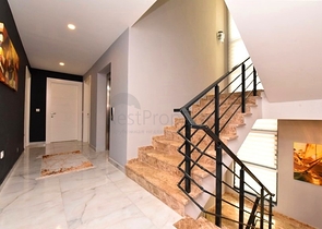 Шикарная меблированная вилла планировкой 5+1 в центре Алании