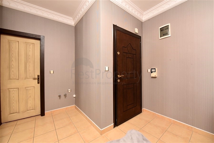 Квартира планировкой 2+1 в 400 метрах от пляжа  Клеопатры