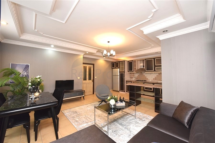 Квартира планировкой 2+1 в 400 метрах от пляжа  Клеопатры