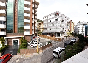 Квартира планировкой 2+1 в 400 метрах от пляжа  Клеопатры