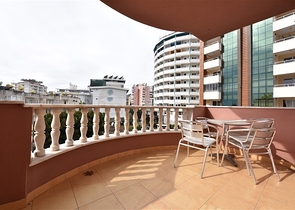 Квартира планировкой 2+1 в 400 метрах от пляжа  Клеопатры