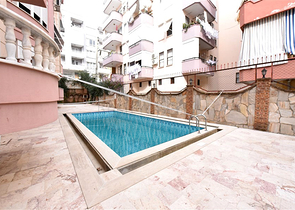 Квартира планировкой 2+1 в 400 метрах от пляжа  Клеопатры