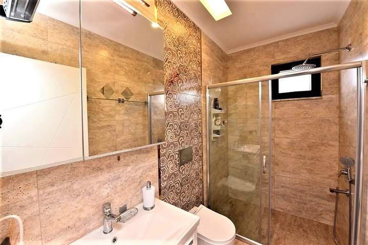 Просторный пентхаус 3+1 в районе Оба