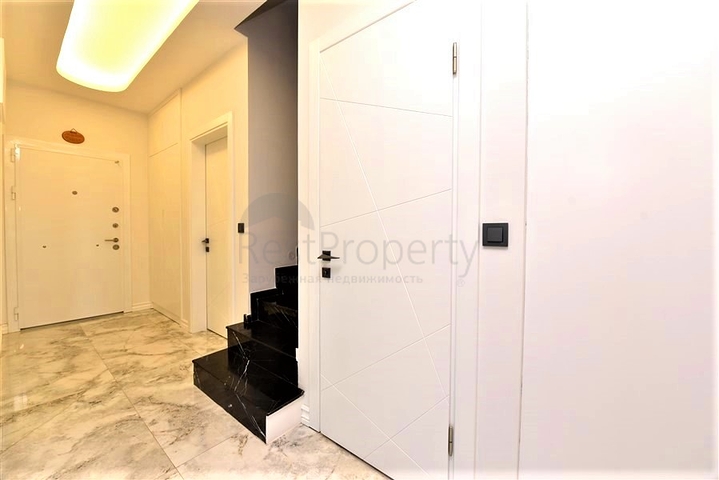 Просторный пентхаус 3+1 в районе Оба