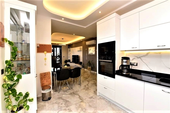 Просторный пентхаус 3+1 в районе Оба