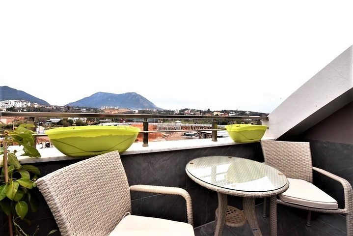 Просторный пентхаус 3+1 в районе Оба