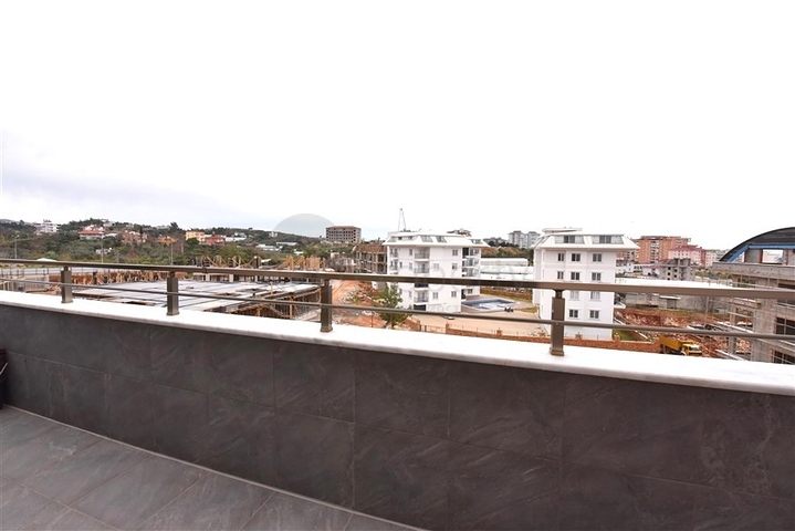 Просторный пентхаус 3+1 в районе Оба