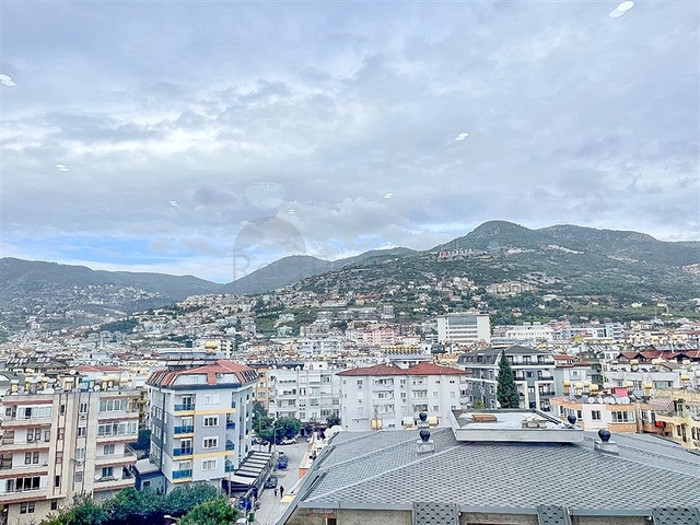 Квартира планировкой 1+1 в самом центре Алании