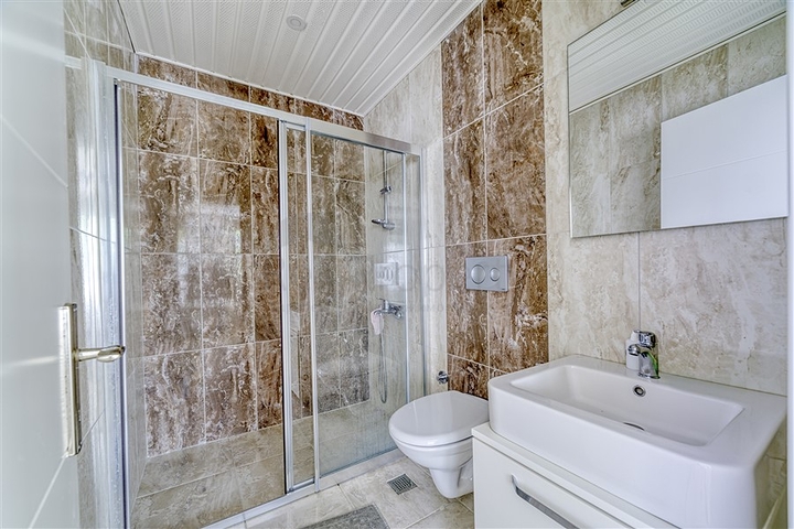 Дуплекс 3+1 с собственным садом в районе Кестель