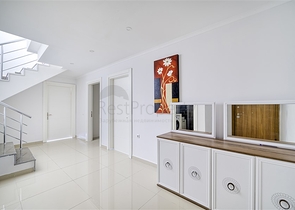 Дуплекс 3+1 с собственным садом в районе Кестель