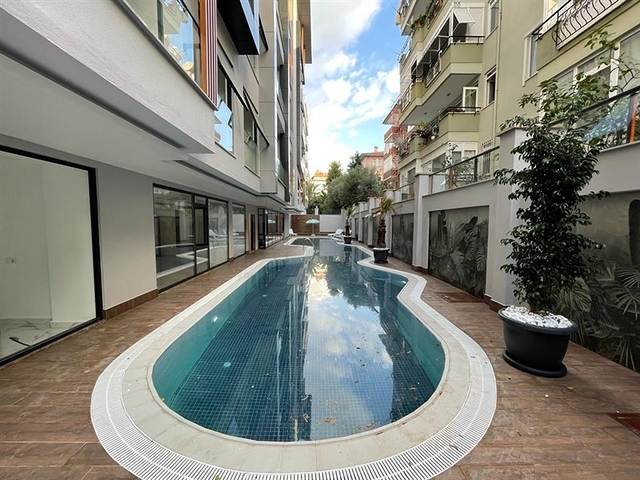 Квартира 1+1 в центре Алании в новом доме