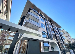 Квартира 1+1 в центре Алании в новом доме