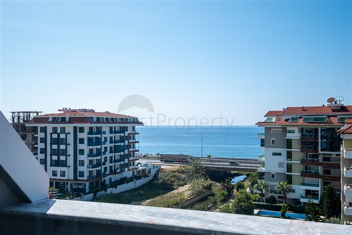 Пентхаус планировкой 4+1 в районе Кестель 