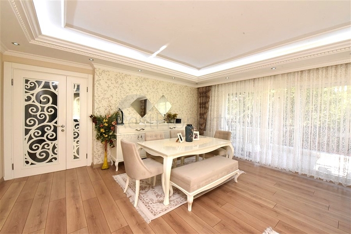 Квартира 3+1 с отдельной кухней в центре Алании