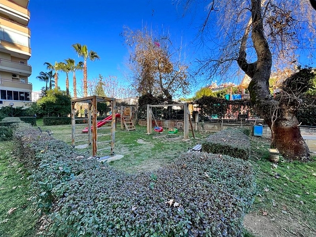 Квартира 3+1 с отдельной кухней в центре Алании