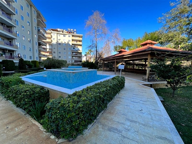 Квартира 3+1 с отдельной кухней в центре Алании