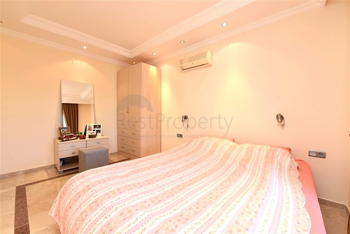 Большая квартира на первой линии