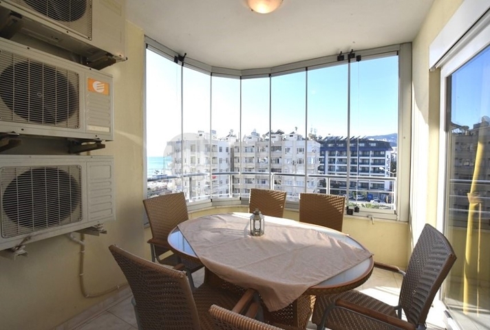 Большая квартира на первой линии