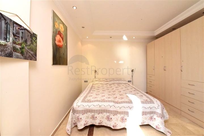 Большая квартира на первой линии