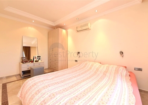 Большая квартира на первой линии