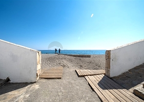 Большая квартира на первой линии