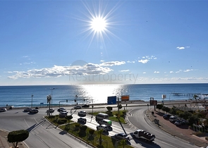 Большая квартира на первой линии