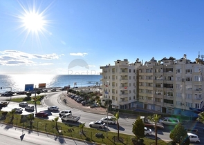 Большая квартира на первой линии